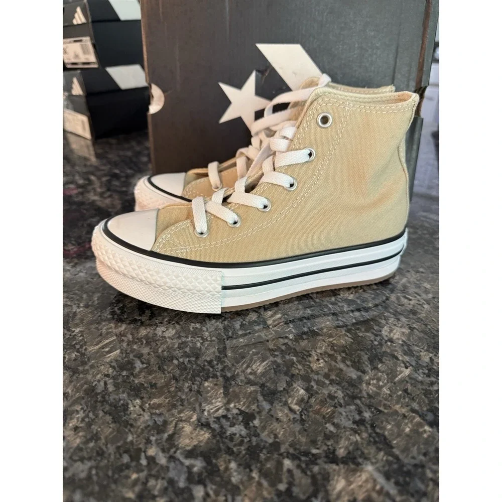 Converse Kids Chuck Taylor All Star Lift‎ Beige Platform Shoes Sneakers Sz 1